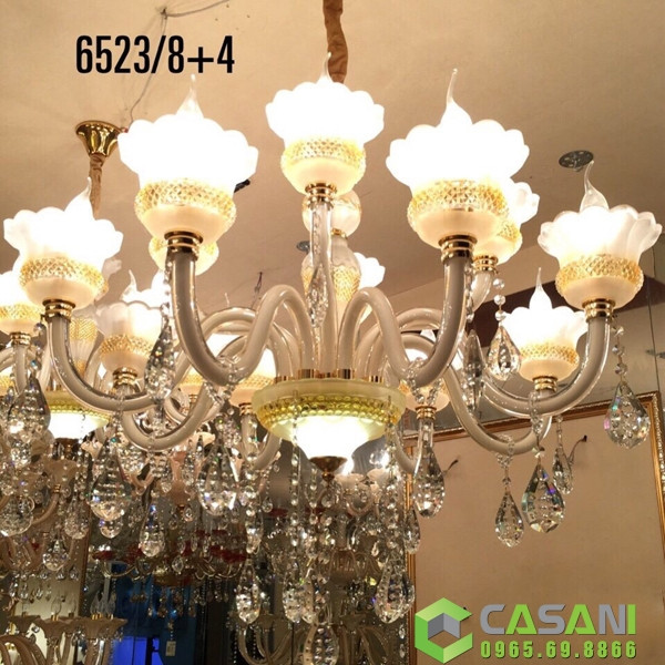Thương hiệu đèn pha lê Casani được nhiều khách hàng lựa chọn.