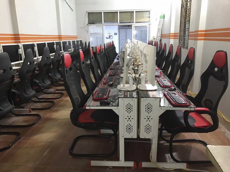 Cơ sở sản xuất bàn ghế game Đức Minh