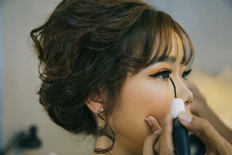 Huy Nguyễn makeup Stores