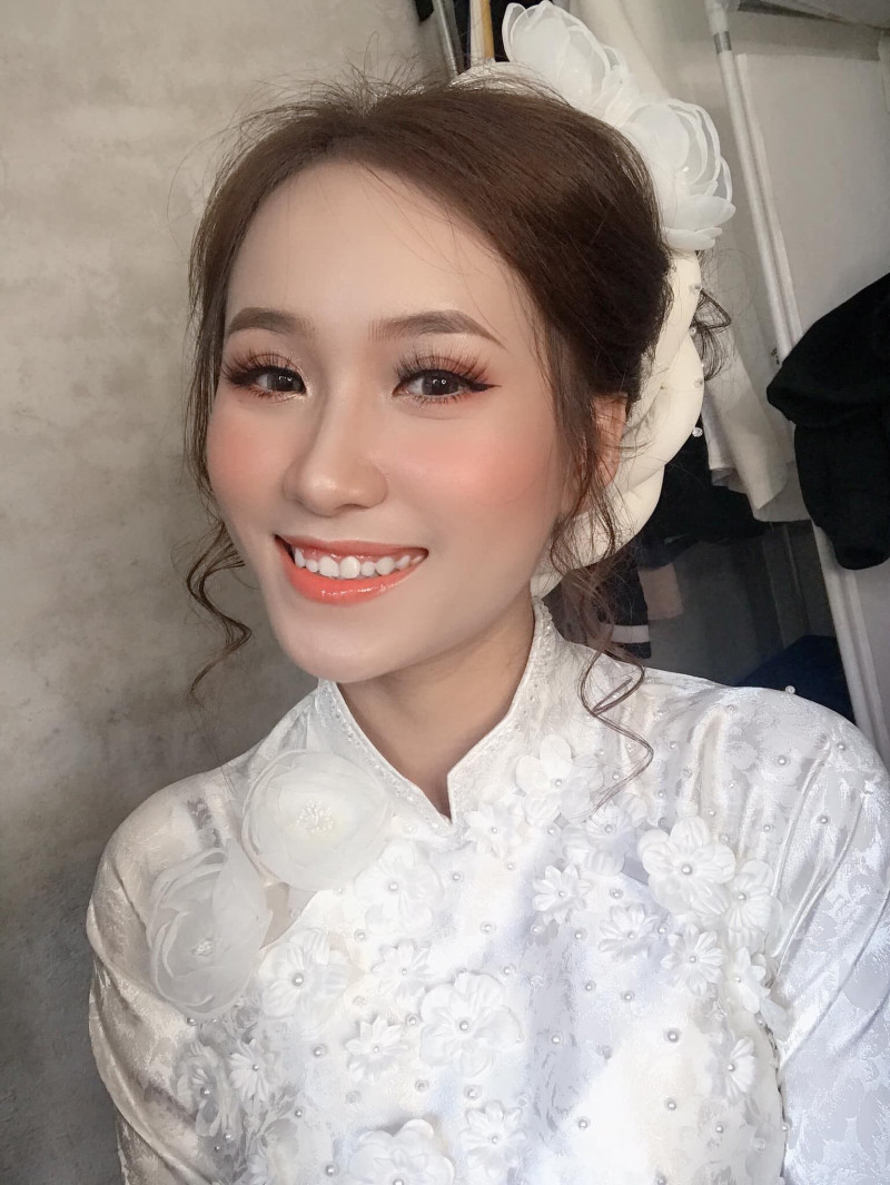 Tiểu Ly make up