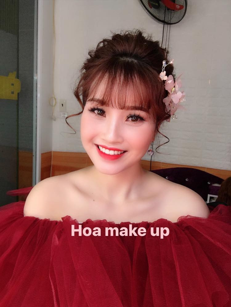 Hoa Makeup Store