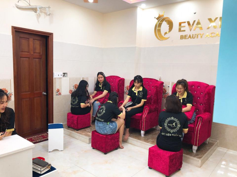 HỌC VIỆN THẨM MỸ & SPA QUỐC TẾ EVA XINH