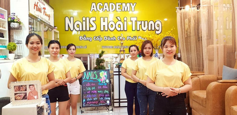 Nail Hoài Trung