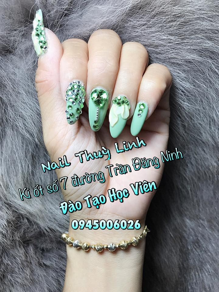 Nail Thuỳ Linh