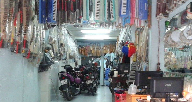cửa hàng nhạc cụ Nụ Hồng