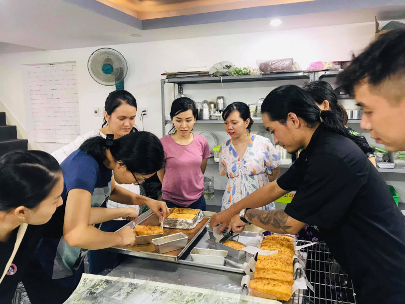 Dạy Bánh Âu Cannelle Gateau