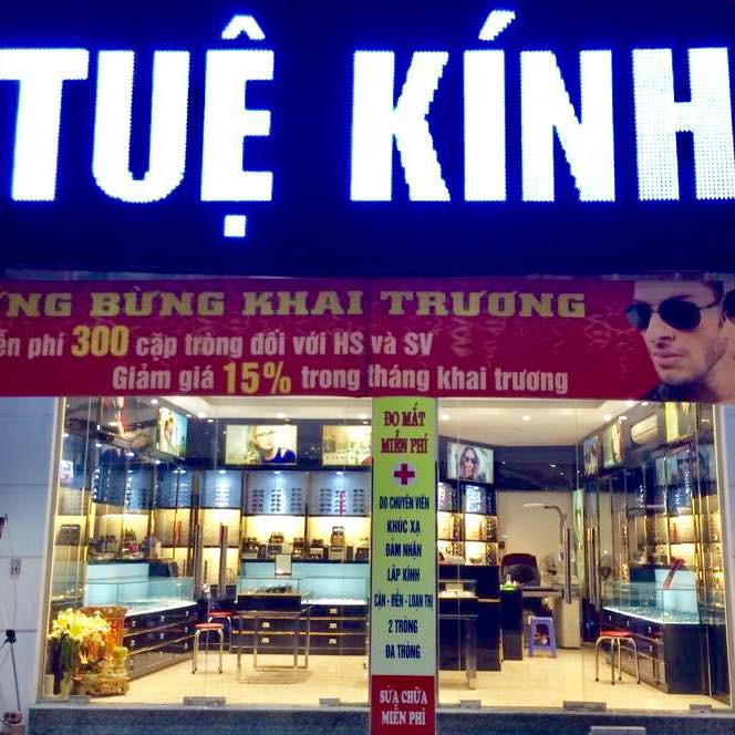 TUỆ KÍNH HẠ LONG