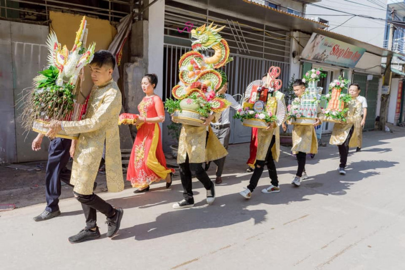 Cưới hỏi Vân Dụng