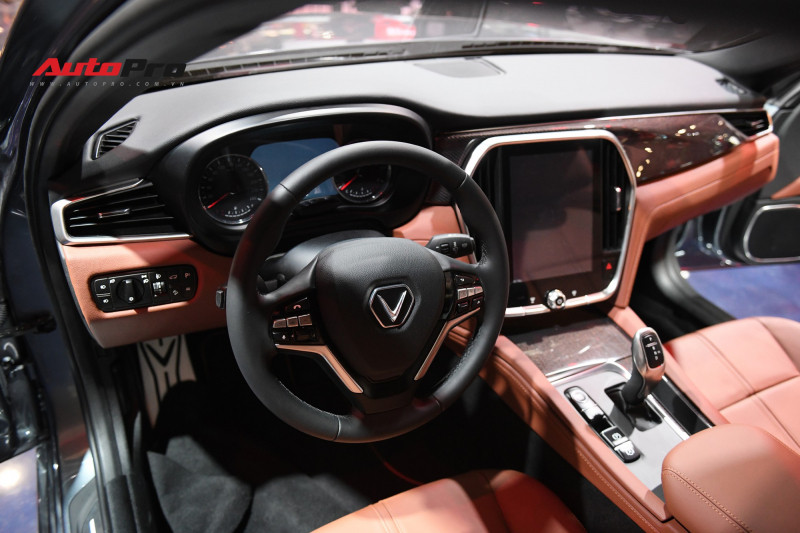 Nội thất sedan VinFast LUX A2.0 sang trọng và hiện đại