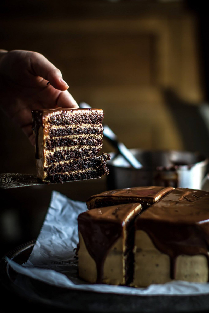 Bánh Tiramisu mang hương vị sôcôla tại The Lissom Parlour Cafeteria & Bakery