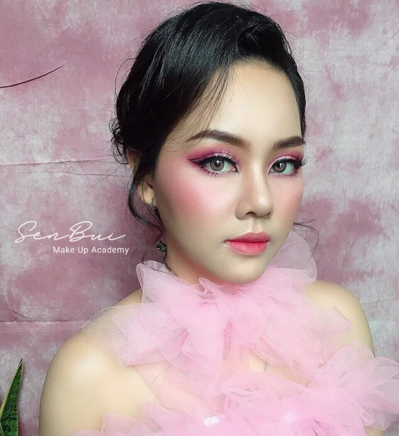 Sen Bui MakeUp Academy