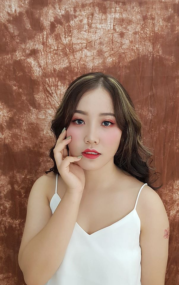 Hà Doll Makeup