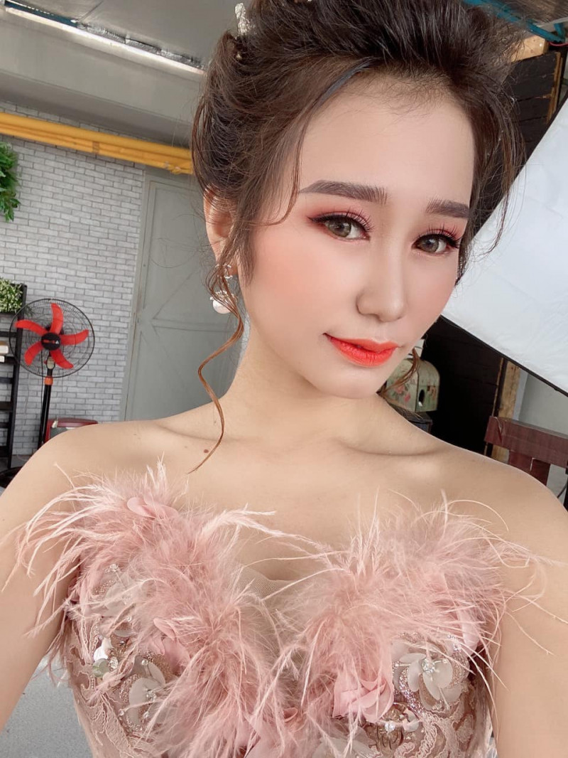 Bonny Ngọc Makeup (Áo Cưới Bonny)