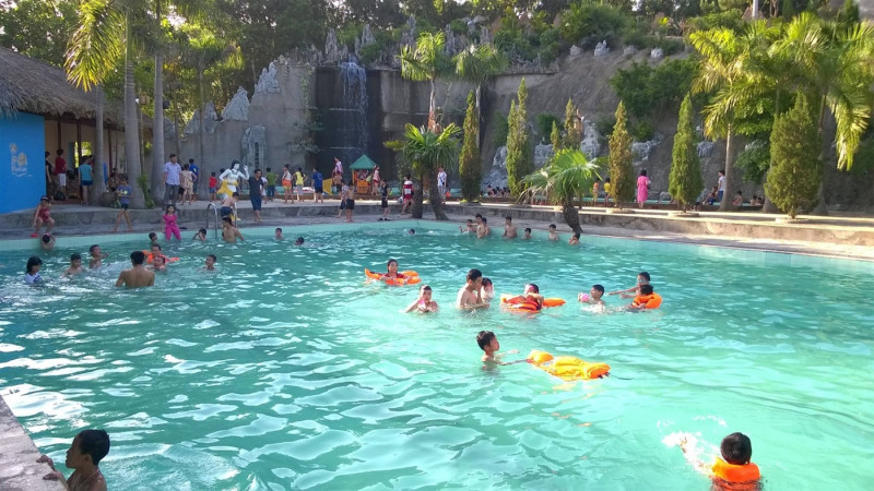 Khu suối khoáng nóng Thanh Thủy thủ hút khách du lịch