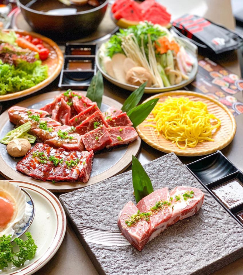 Sumo BBQ mang đến những món nướng theo phong cách Nhật, rất được lòng thực khách Hà Đông.