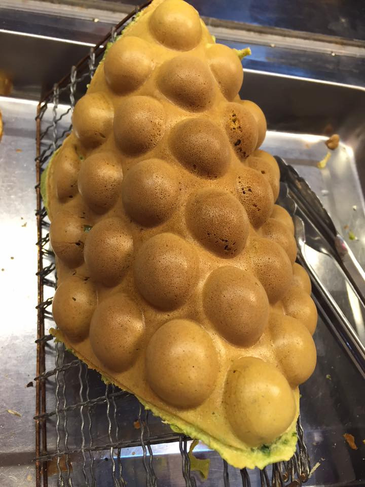 Bánh có hình dạng như tổ ong