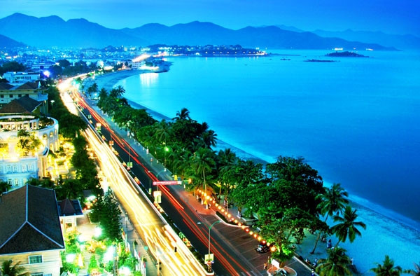 Công viên bờ biển Nha Trang (Công Viên Trần Phú)