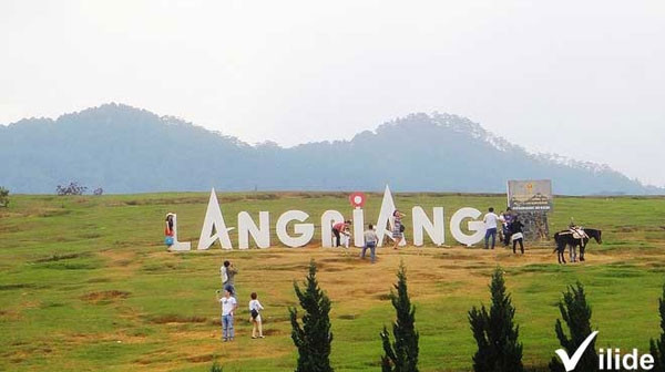 Cảnh đẹp hùng vĩ của núi Langbiang