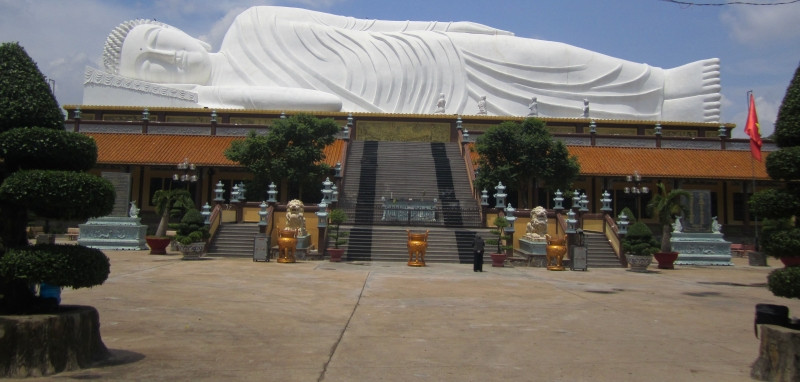Tượng phật trong chùa Hội Khánh