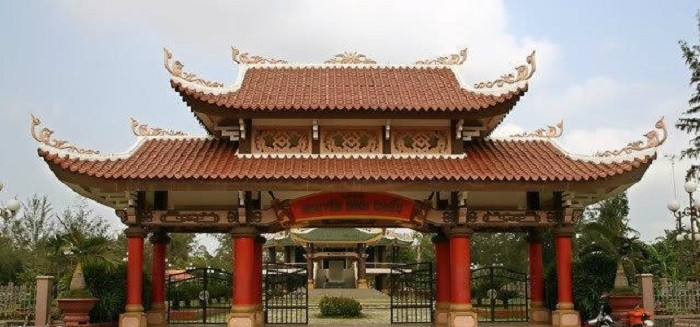 Cổng vào đền thờ