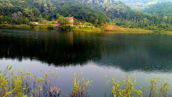 Hồ Đồng Quan