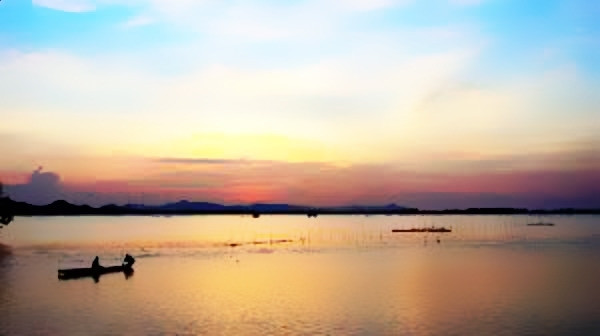 Hồ Búng Bình Thiên lúc hoàng hôn