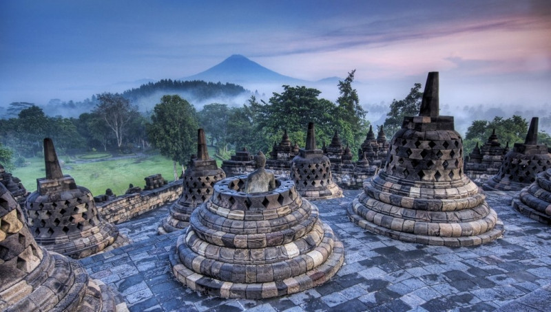 Đền Borobudur ở Indonesia.