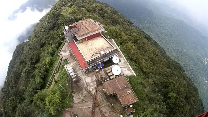 Tháp truyền hình Tam Đảo nhìn từ flycam