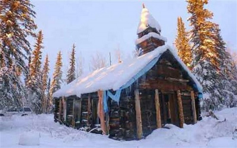 Snag là một ngôi làng nằm trên một nhỏ của Beaver Creek, Canada.