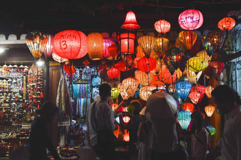 Phố bán đèn lồng Hội An trên đường Trần Phú, Lê Lợi, Nguyễn Huệ, Nguyễn Thái Học