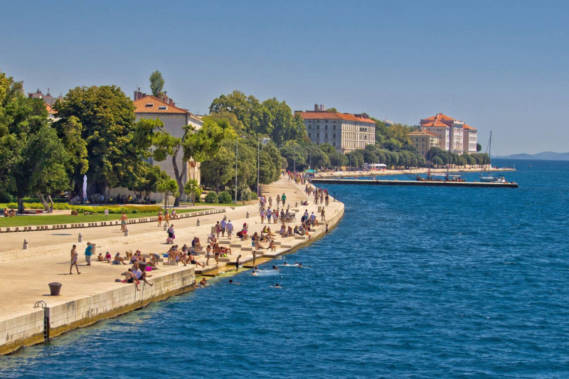 Zadar nhìn từ trên cao giống như những ốc đảo xinh đẹp đang hòa cùng thiên nhiên
