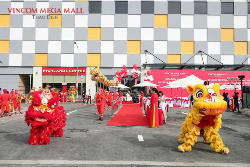 Hình ảnh tại lễ khai trương Vincom Mega Mall Thảo Điền