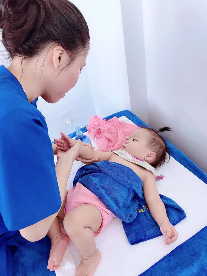 Chăm sóc mẹ và bé sau sinh tại nhà - Sunny care