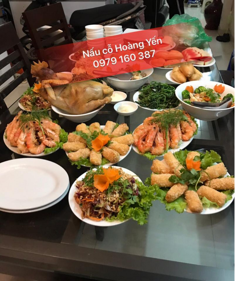 Nấu cỗ Hoàng Yến