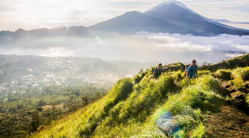 Cảnh quan ban ngày trên đường đến đỉnh Batur