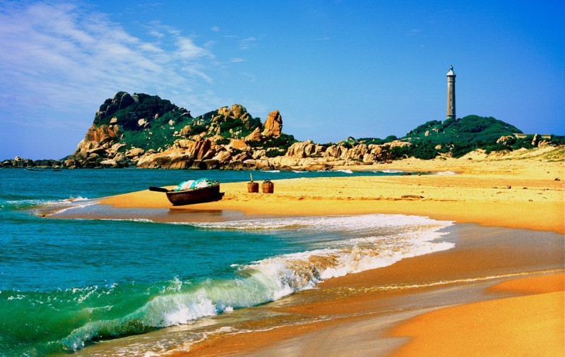 Biển Bình Thuận luôn khiến người ta mê mẩn bởi vẻ đẹp nơi đây