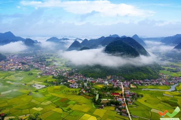 Đến Hà Giang để thả hồn cho mây ngàn bay, hòa trong niềm vui của người dân bản xứ