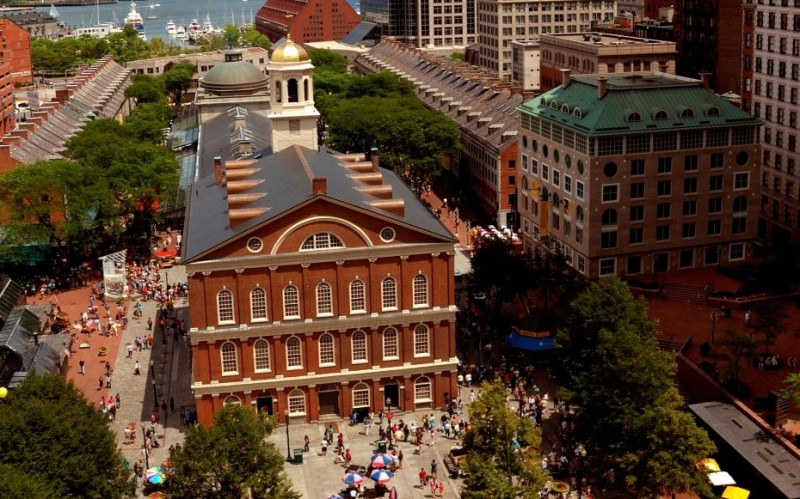 Faneuil Hall Marketplace, Boston, Mỹ đã đón gần 18 triệu du khách/năm
