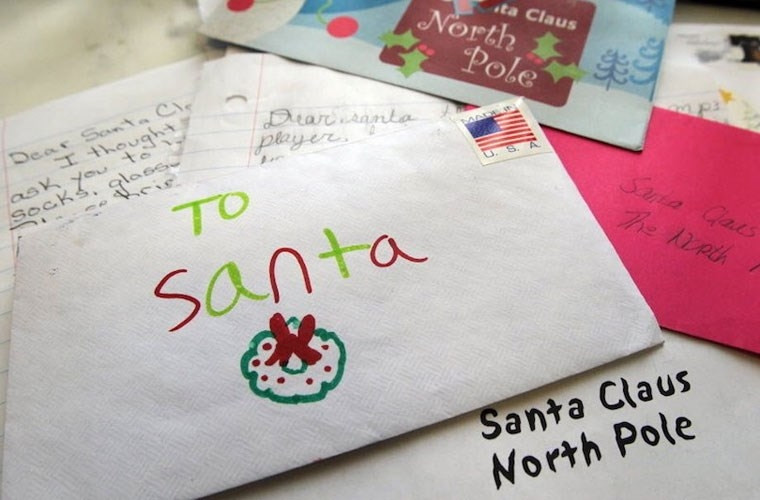 Vì sao ông già Noel có mã bưu điện riêng?