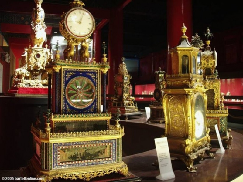 Tử Cấm Thành còn lưu giữ hơn 1.000.000 đồ cổ và châu báu.