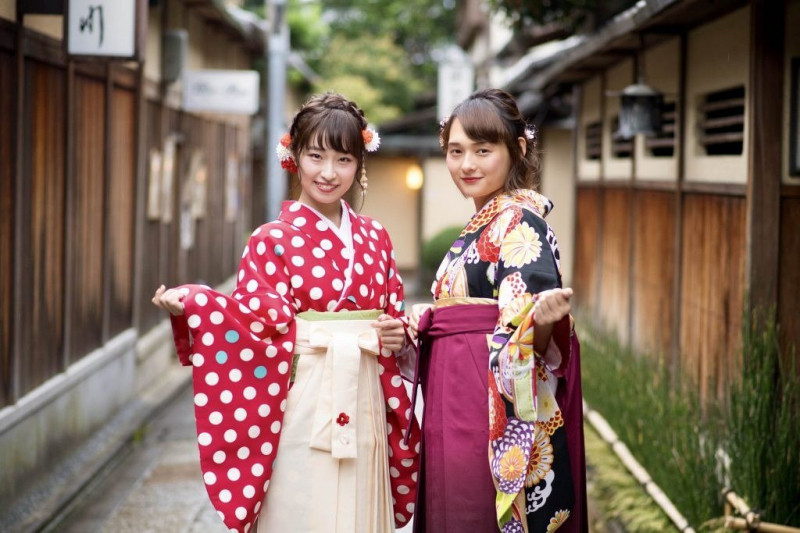 Mặc Kimono rất đẹp