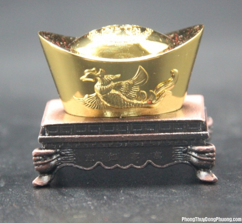 Những thỏi vàng tượng trưng cho tiền tài, vật chất