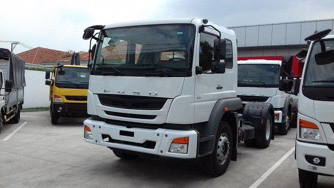 xe đầu kéo Fuso