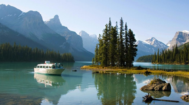 Hồ Maligne, Alberta, Canada