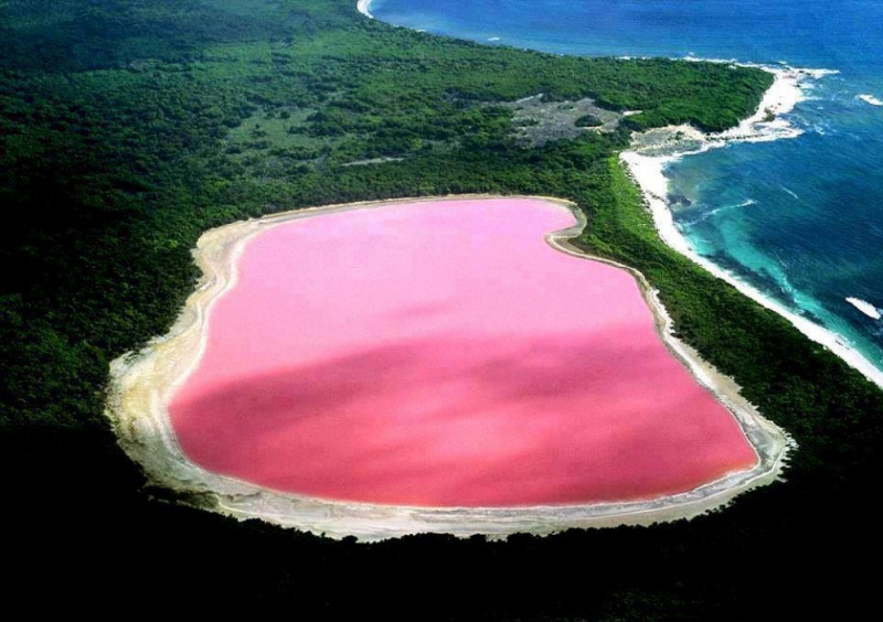 Hồ Hiller ở Australia