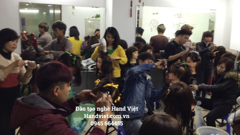 Trường Đào tạo và dạy nghề Hand Việt