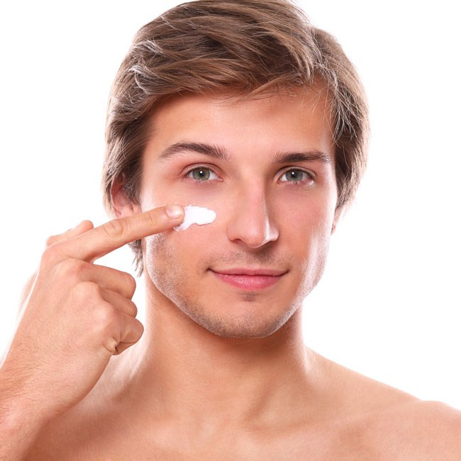 Kem chống lão hóa, tái tạo da Shiseido Men Skin Empowering Cream luôn duy trì làn da căng mịn, tươi tắn cho nam giới