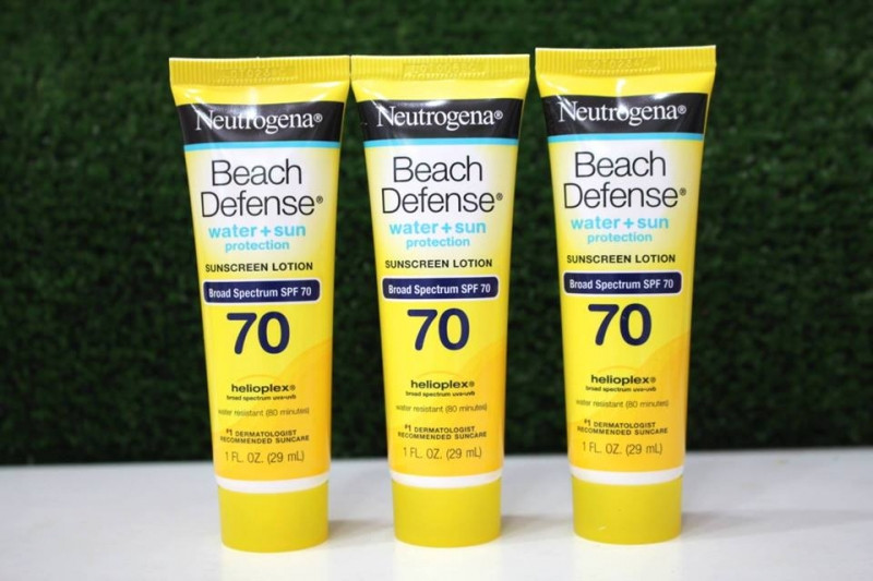 Kem chống nắng Neutrogena Mini Beach Defense SPF70+