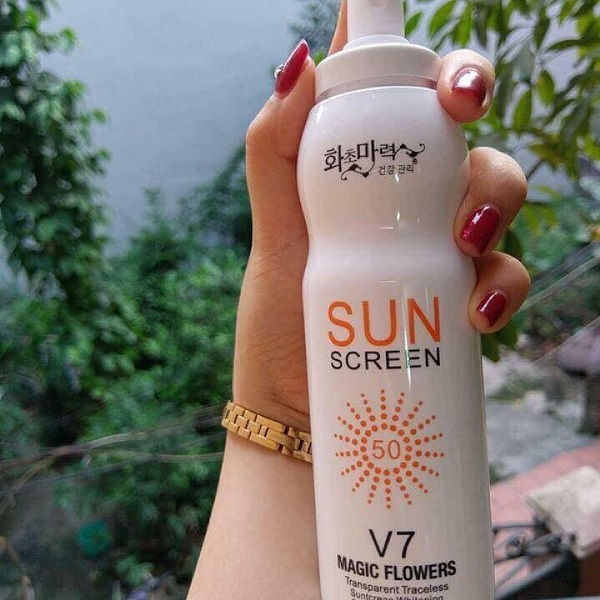 Xịt V7 Sunscreen SPF50