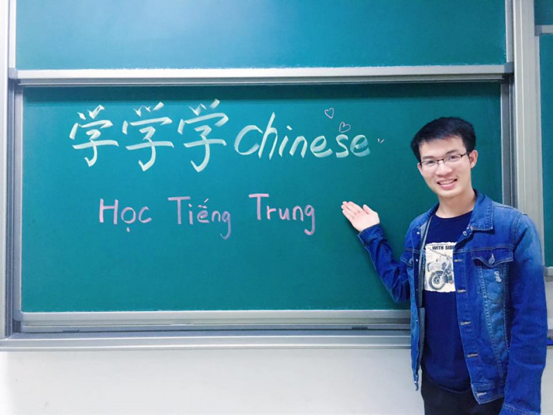 Thầy Tư - chủ nhân của kênh Học Học Học tiếng Trung tại Huế